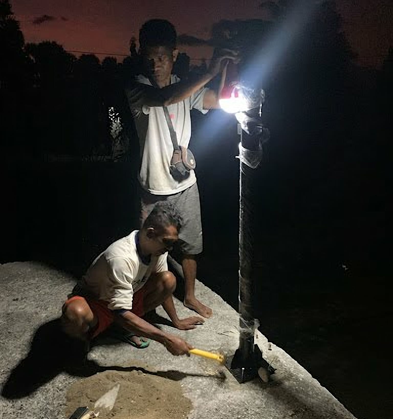 Story WaterIQ Mengidentifikasi dan Mengatasi Fluktuasi Pemompaan Air di Wekeke